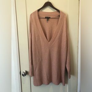 Love & Legend Long V neck